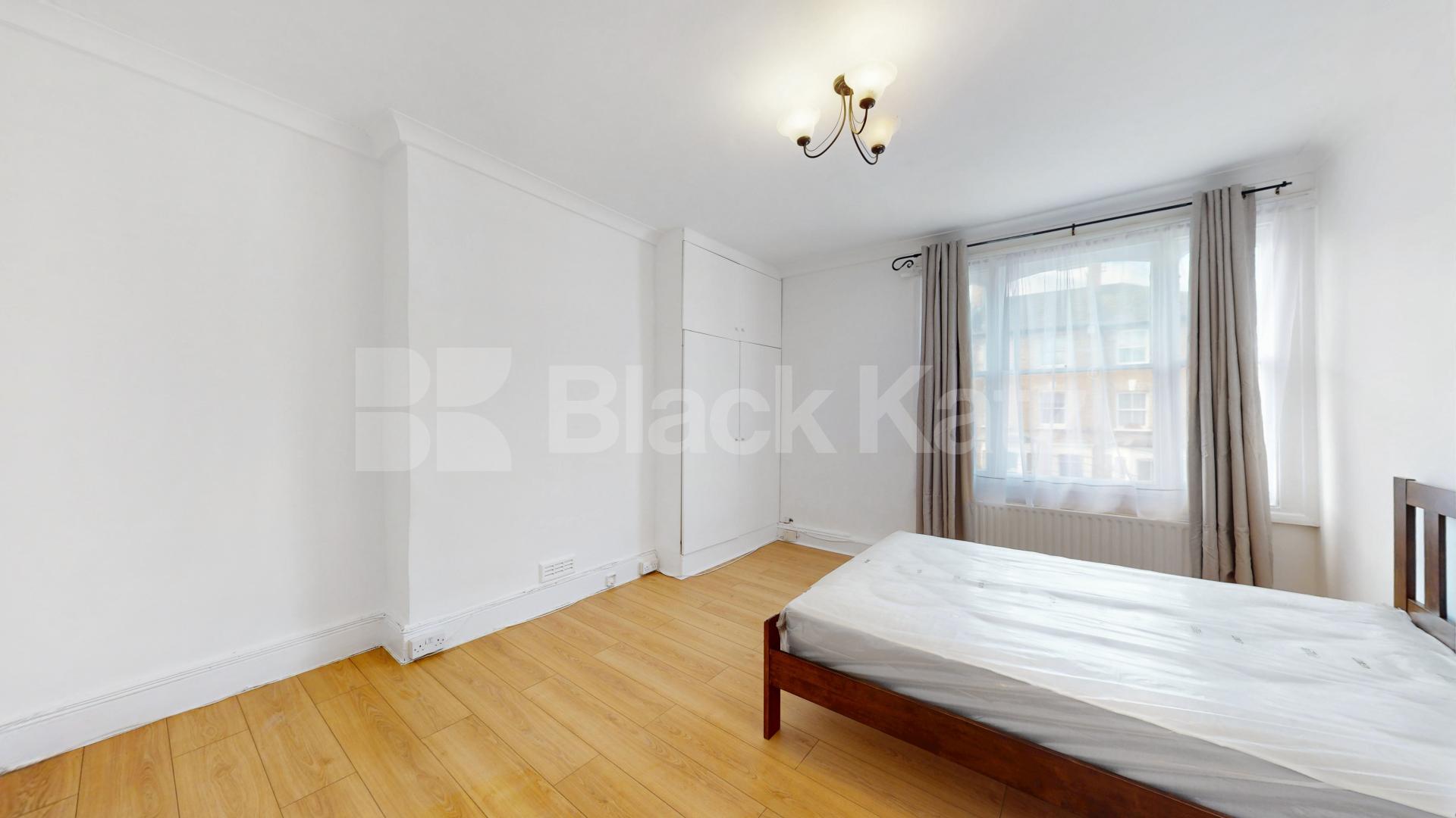 			2 Bedroom, 1 bath, 1 reception Flat			 Cathnor Road, Shepherds Bush